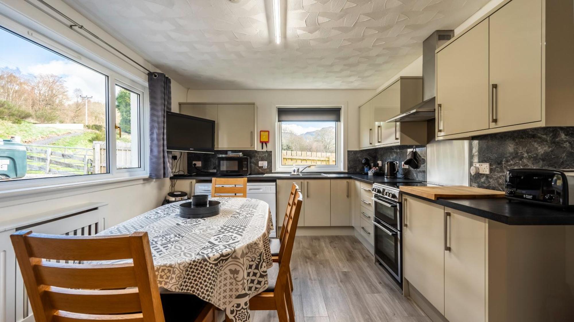 Loch Ness Cottage Форт Аугустус Экстерьер фото